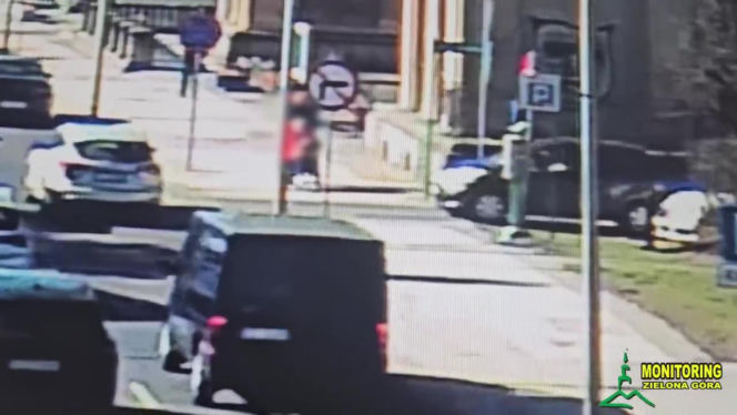 Potrącenie kobiety na wózku inwalidzkim