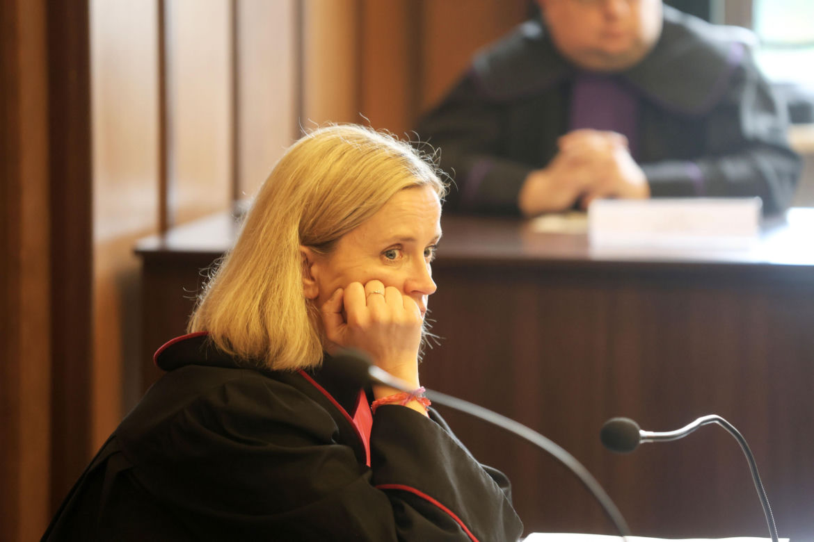 Pił piwo nad zwłokami Romana. Potem zadał mu 40 ciosów tasakiem. „Pamiętam tylko trzy”