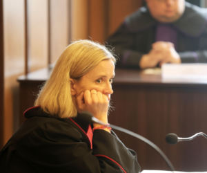 Pił piwo nad zwłokami Romana. Potem zadał mu 40 ciosów tasakiem. „Pamiętam tylko trzy”