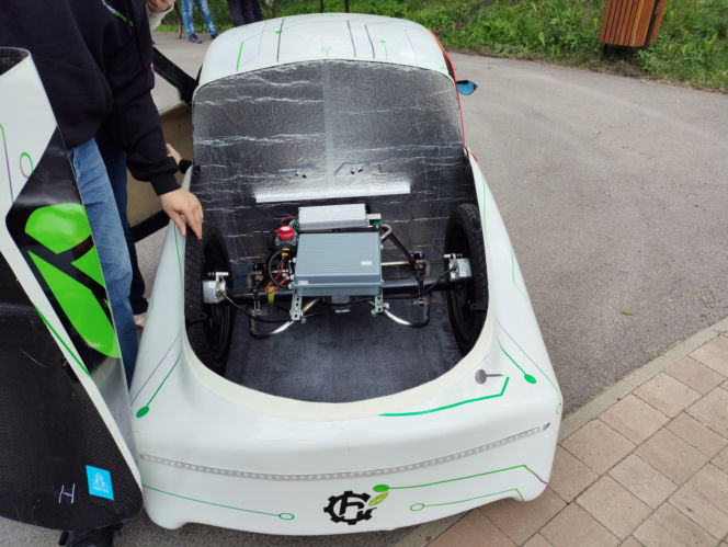 Hydros i Hydra gotowe do kolejnego Shell Eco-marathon. Jak zmieniły się bolidy?