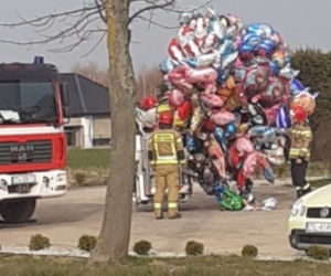 Ratowali... baloniki! Niecodzienna akcja strażaków spod Sławna