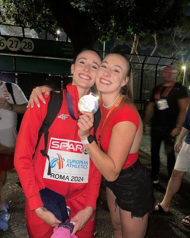 Natalia Bukowiecka (Kaczmarek) i Alicja Kaczmarek
