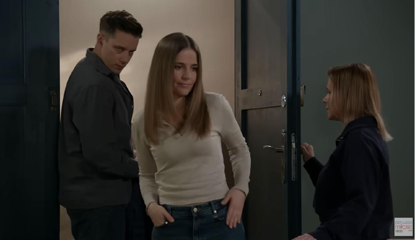 Pierwsza miłość odc. 4036. Marysia (Aneta Zając), Marta (Honorata Witańska), Piotrek Majczyk (Michał Mikołajczak)