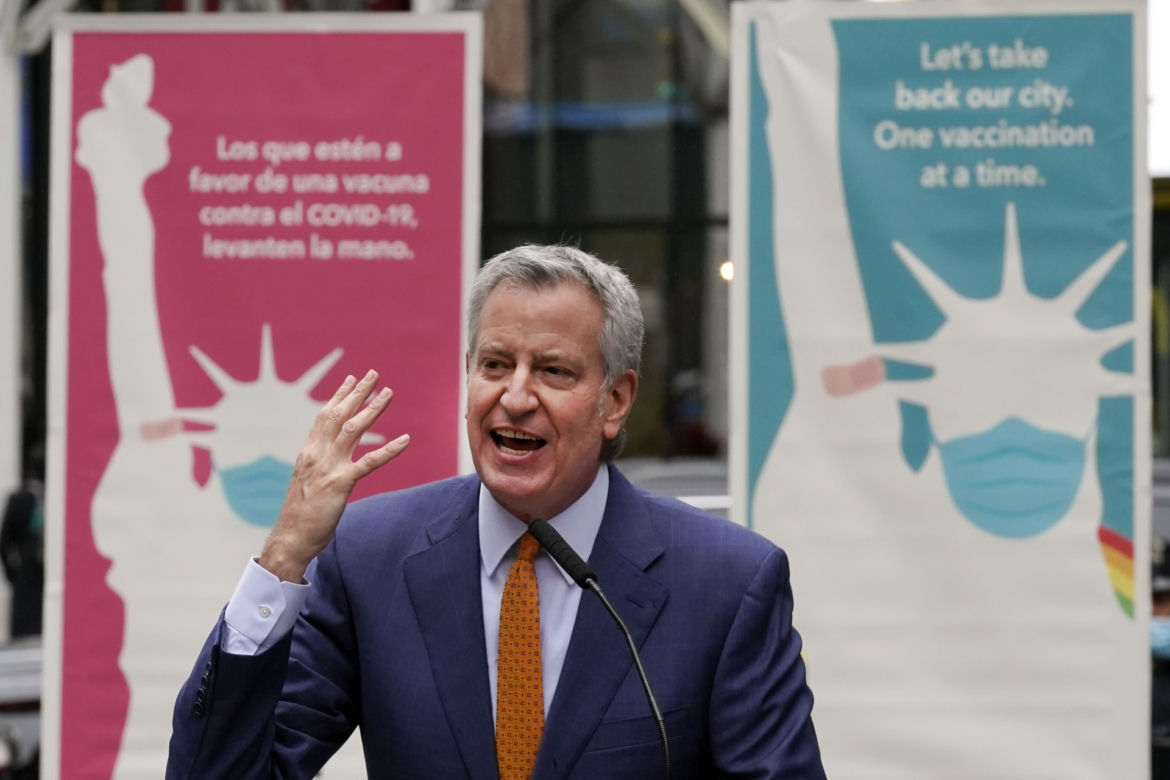 Trump lepszy niż de Blasio i Cuomo
