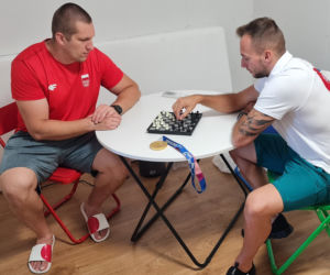Wojciech Nowicki grał w szachy z Marcinem Krukowskim