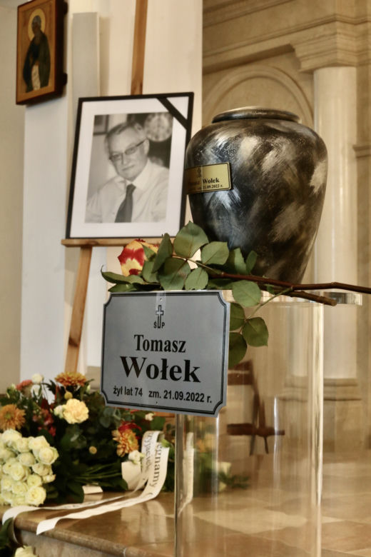 Dariusz Szpakowski na pogrzebie Tomasz Wołka