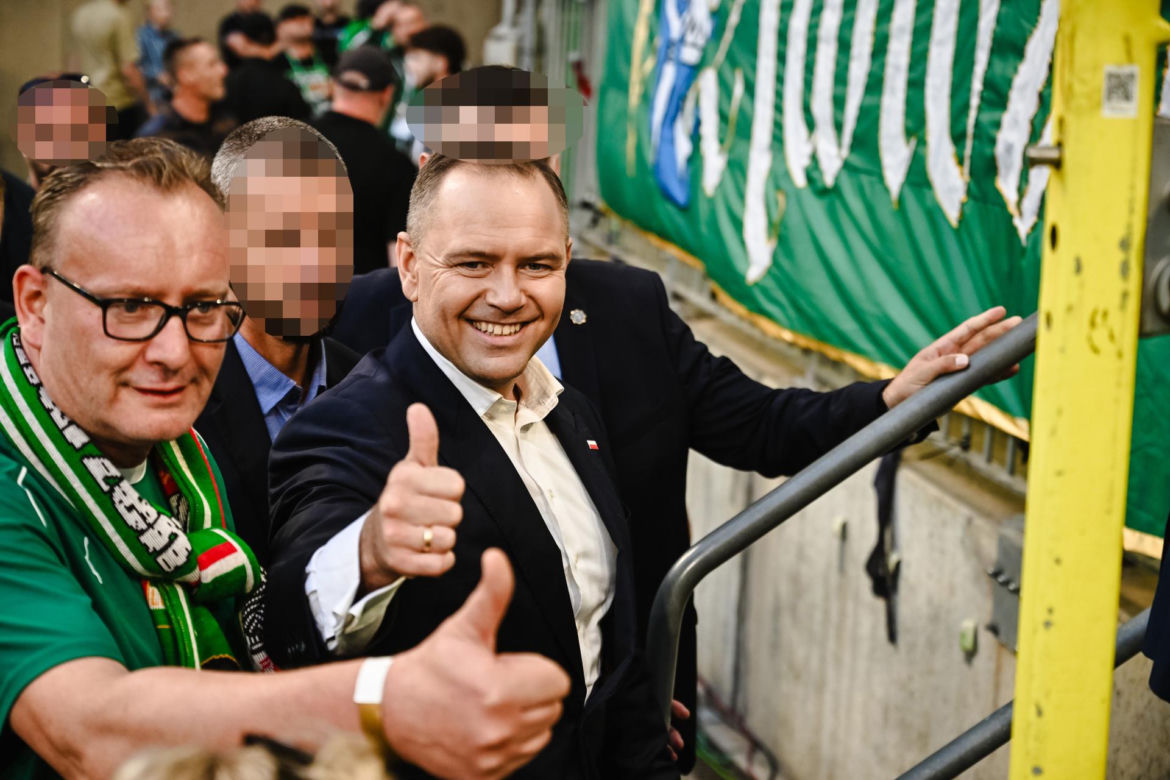 Prezydent Nawrocki na meczu Lechii Gdańsk