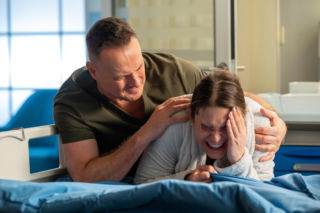 Na dobre i na złe, odcinek 987: Iga tuż przed operacją niespodziewanie opuszcza szpital, by odnaleźć Klemi