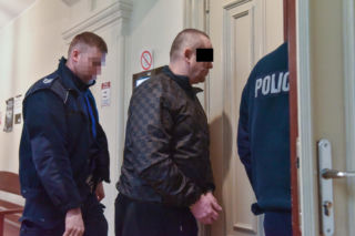 Zatłukł Andrzeja kijem i chciał upozorować wypadek.