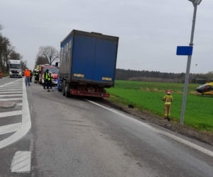 Koszmarny wypadek pod Makowem Mazowieckim! 2-latek z citroena zabrany przez śmigłowiec [ZDJĘCIA]
