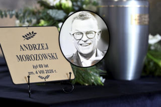 Pogrzeb Andrzeja Morozowskiego. Wśród żałobników dawno niewidziany Adam Michnik i znani politycy