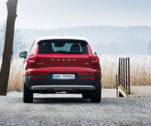Volvo XC40 D4 AWD AT8 Momentum