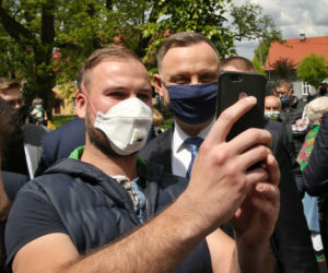 Andrzej Duda. Nie pozwolę na podatek od smartfonów