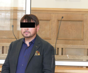 Proces małżeństwa oskarżonego w sprawie śmierci Bohdana Gadomskiego. Znany dziennikarz zmarł po otrzymaniu zbyt dużej dawki insuliny