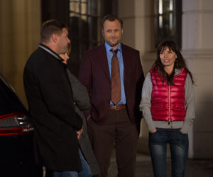 Prawo Agaty 6 sezon odc. 13. Marek Dębski (Leszek Lichota), Agata (Agnieszka Dygant), Dorota (Daria Widawska), Wojtek (Tomasz Karolak)