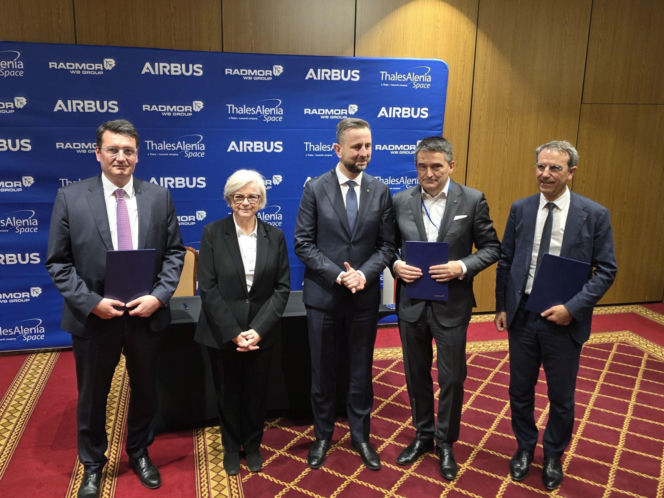 Airbus Defence and Space, Thales Alenia Space i RADMOR łączą siły w celu budowy polskiego satelity wojskowego