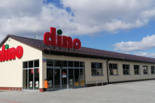 Burza wokół zwolnień w Dino. OPZZ mówi o „nielegalnych” wypowiedzeniach