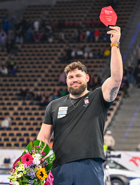 Konrad Bukowiecki waży 150 kg!