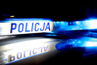 Pijany wandal niszczył samochody w Pionkach. Mężczyzna usłyszał już zarzuty