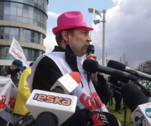 Gorąco pod siedzibą Tauronu. Związkowcy sprzeciwiają podziałowi spółki: Sasin i Soboń odlecieli! [ZDJĘCIA, WIDEO]
