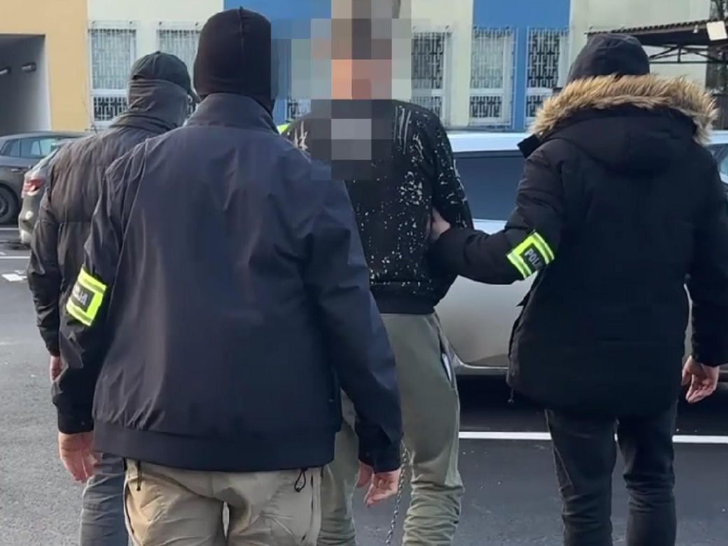 Atak na policjantów w Toruniu. Sprawca aresztowany