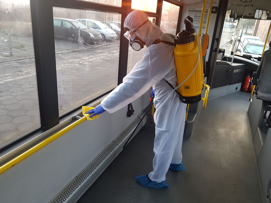 Dezynfekcja autobusów i tramwajów w Grudziądzu. Podwyższone ryzyko zarażenia koronawirusem