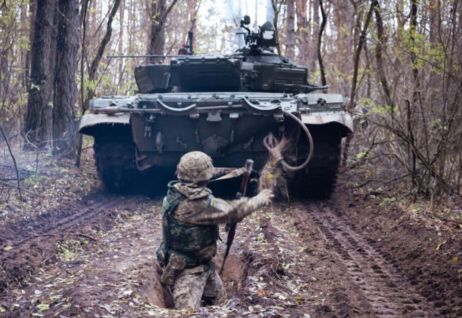 Cztery lata pełnoskalowej wojny na Ukrainie. Dr Kozubel: „Bolesny kompromis będzie końcem kariery politycznej Zełenskiego”