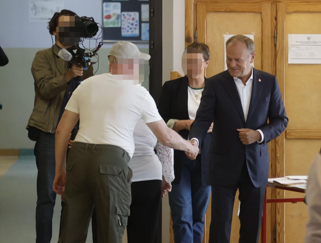 Wybory do Parlamentu Europejskiego. Premier Donald Tusk zagłosował w lokalu wyborczym w Szkole Podstawowej nr 12 przy ul. Górnośląskiej