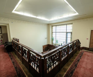 Były tu biura, przedszkole i Urząd Stanu Cywilnego. Dziś w dawnej willi fabrykanta działa harcerstwo