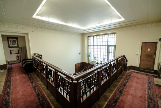 Były tu biura, przedszkole i Urząd Stanu Cywilnego. Dziś w dawnej willi fabrykanta działa harcerstwo