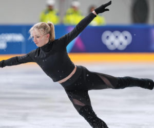 Amber Glenn zdobyła złoto dla USA, musiała zrezygnowac z mediów przez fanatyków Trumpa