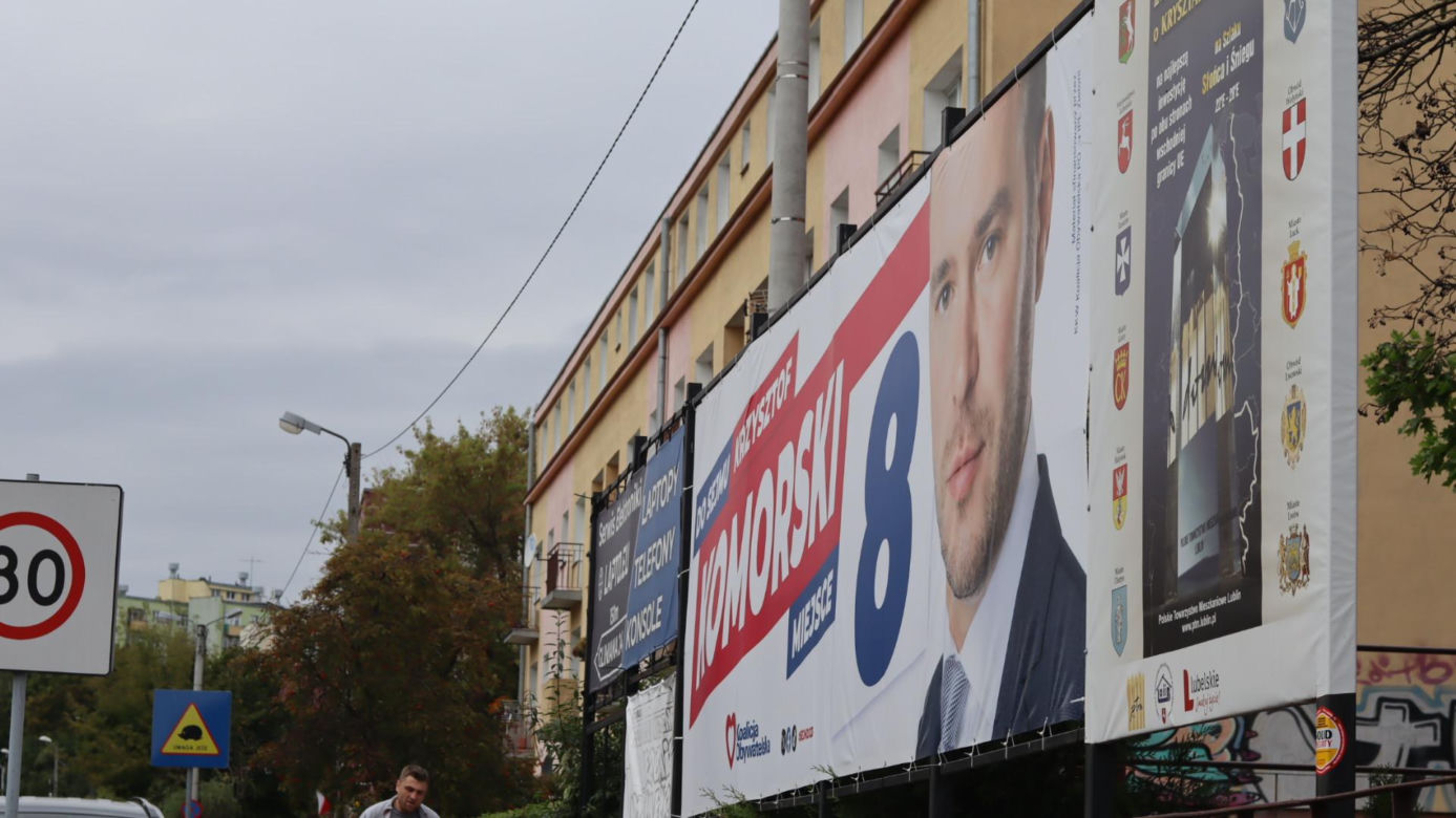 Wyborcze banery w Lublinie. Część jest już zniszczona [GALERIA]