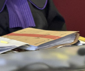 Wywieźli Roberta w bagażniku, Przypalali go maczetą i kopali