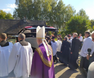 Pogrzeb księdza Stanisława w Grzęsce