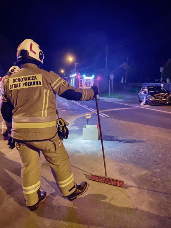 Czołowe zderzenie w powiecie wodzisławskim. Sześć osób poszkodowanych