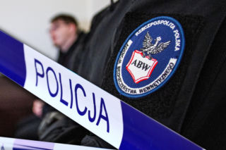 Tajemniczy przedmiot spadł na posesję. ABW bada sprawę