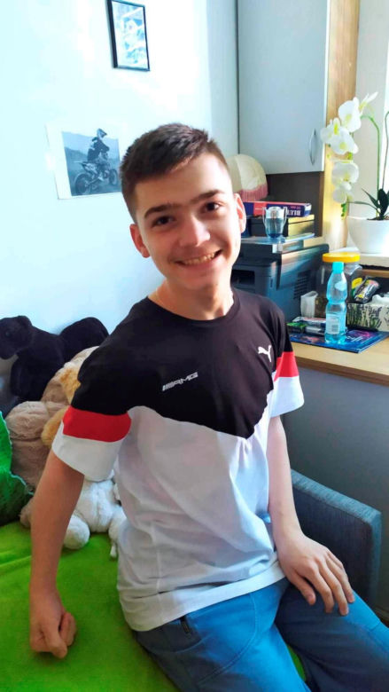 Koledzy niechcący powiesili 12-letniego Kubę. Tragiczny finał zabawy. Mama i syn dzielnie walczą o zdrowie