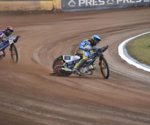 PRES Grupa Deweloperska Toruń - Stelmet Falubaz Zielona Góra, zdjęcia kibiców i zawodników ze sparingu na Motoarenie