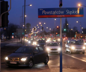 Utrudnienia w ruchu na rogu Połczyńskiej i Powstańców Śląskich