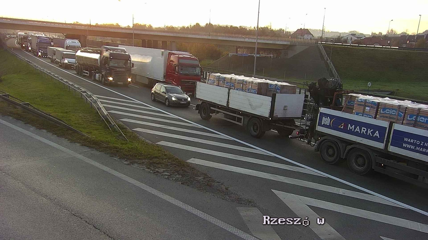 Potrącenie pieszego na autostradzie A4