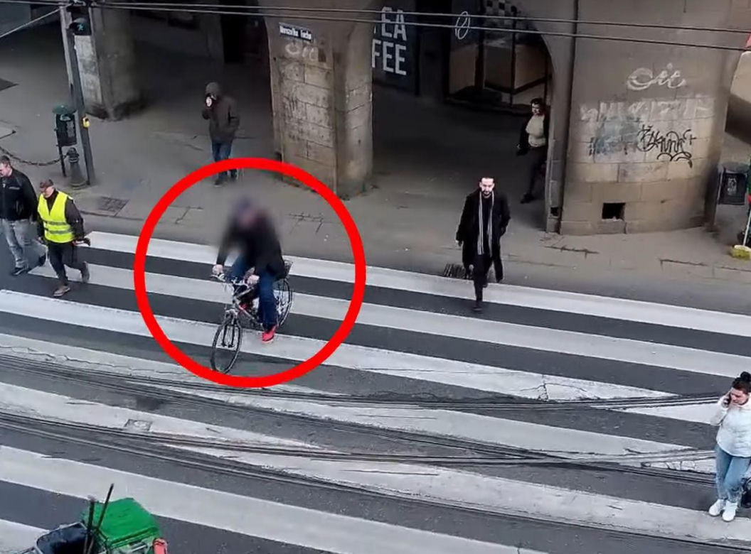 Policjanci wypatrzyli na miejskim monitoringu w centrum Bydgoszczy prawie 100 rowerzystów. W każdym przypadku coś było nie tak