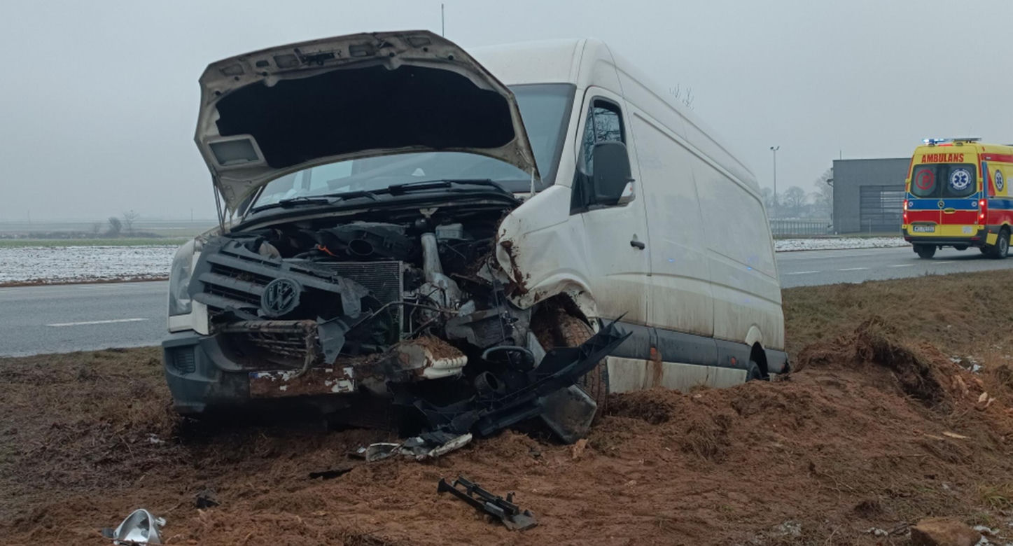 Kraksa pod Siedlcami! Zajechała drogę, bo się zagadała