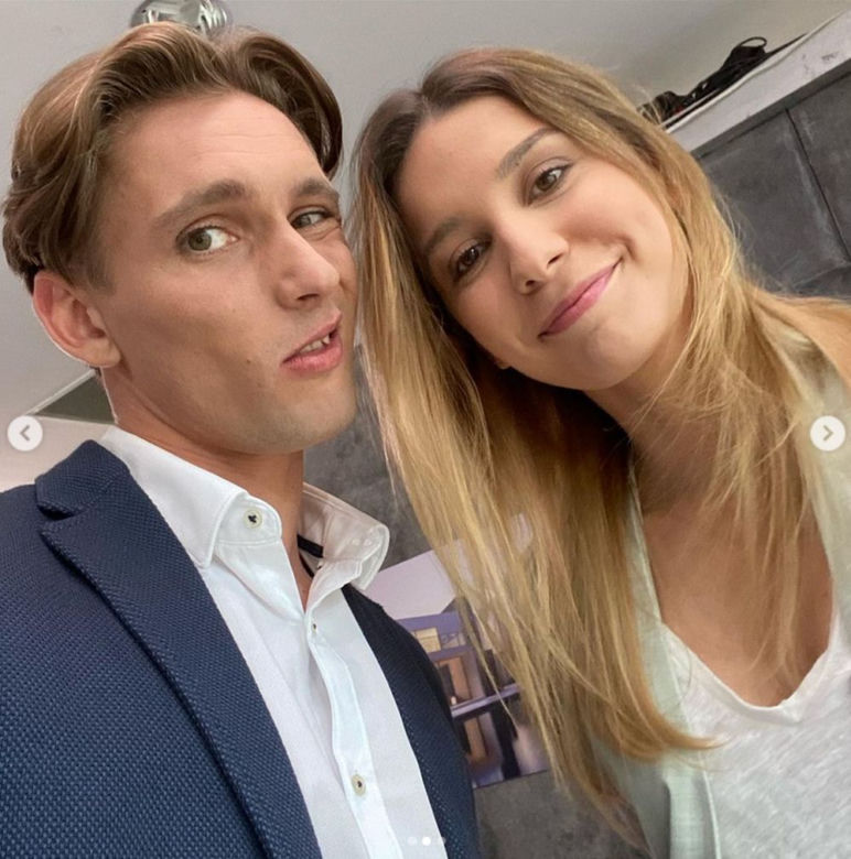 Pierwsza miłość po wakacjach 2021. Kalina (Magdalena Wieczorek), Oskar (Filip Gurłacz)