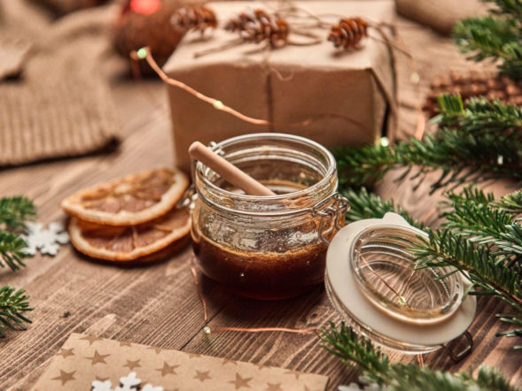 To mój ulubiony dodatek do kawy, deserów i ciast. Ten słodki syrop to świąteczny must have w moim domu