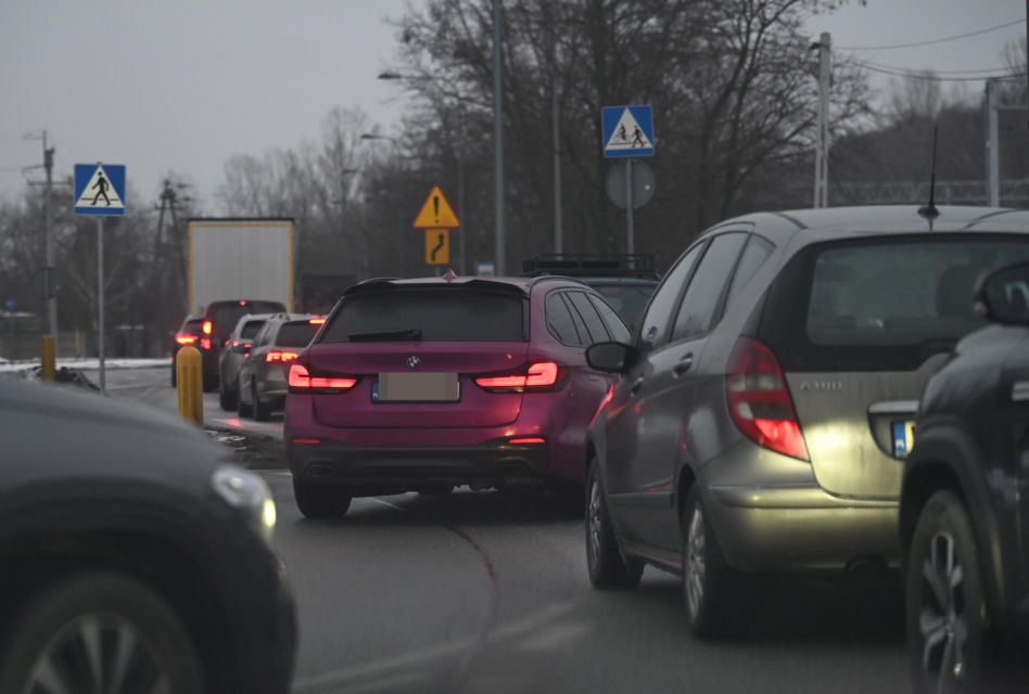 SKOLIM robi masę, ja fast food i kiełbasę