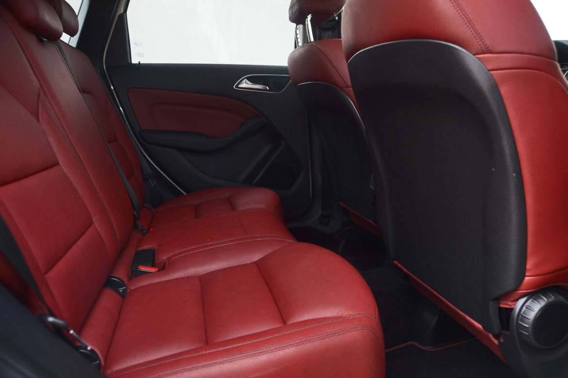 Mercedes-Benz B220 4Matic