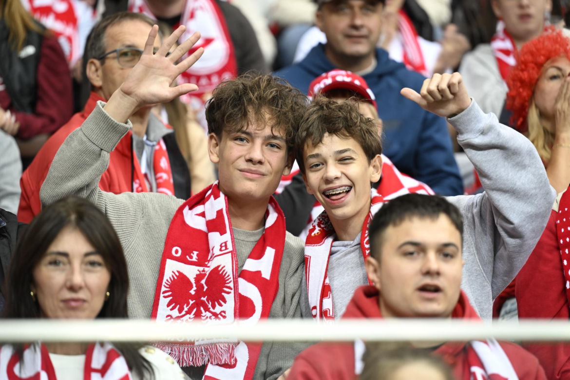 Kibice na meczu Polska - Rumunia. Znajdź się na zdjęciach z Narodowego!