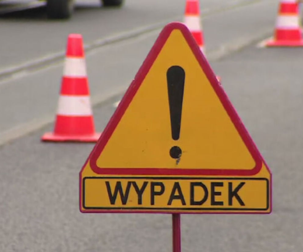 Zatankował auto i potrącił pracującą na stacji kobietę! Policjanci z Elbląga wyjaśniają okoliczności wypadku