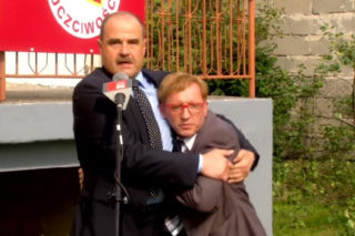 	Ranczo 9 sezon odc. 117. Czerepach (Artur Barciś), senator Kozioł (Cezary Żak)
