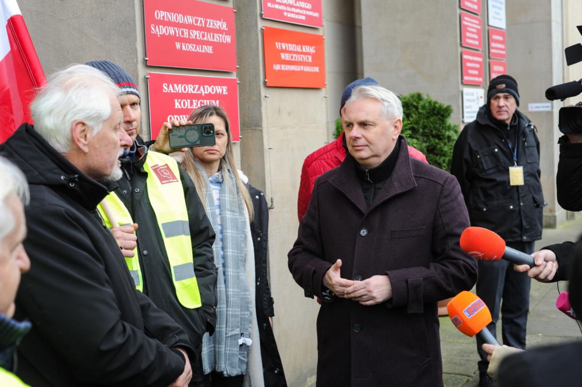   W całym kraju protesty ostrzegawcze rolników. Największy w Elblągu [ZDJĘCIA]